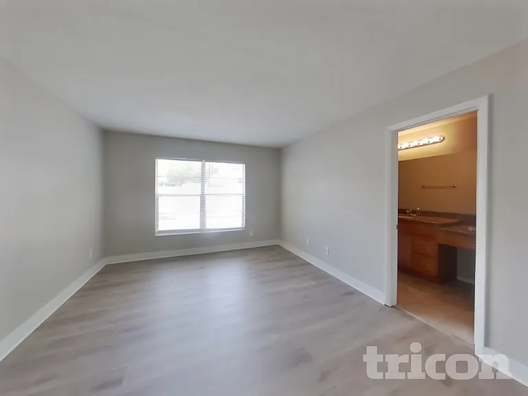 1020 Red Oak Cir — Photo 6