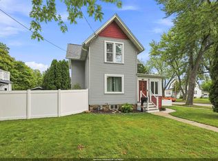 1102 W Lawrence St, Appleton, WI 54914