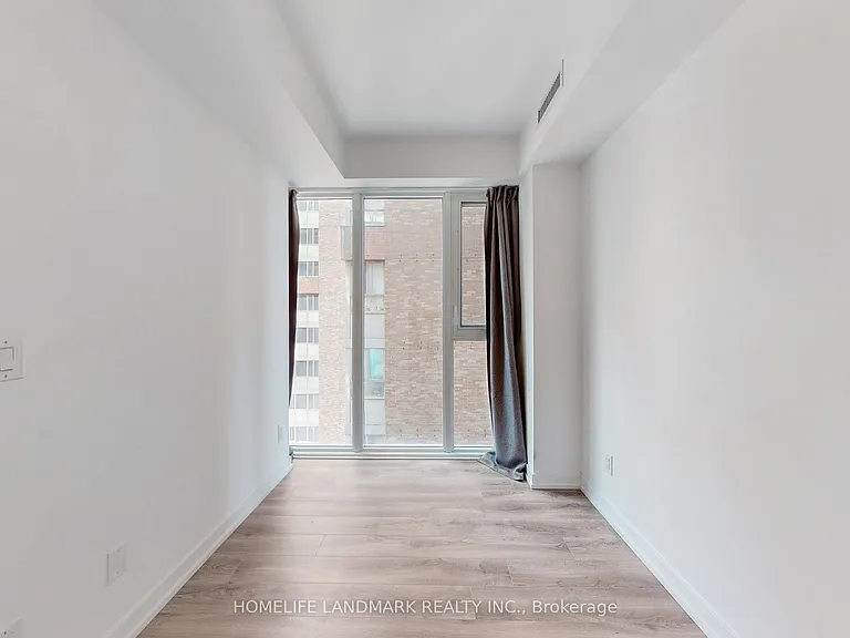 20 Edward St #616 — Photo 25