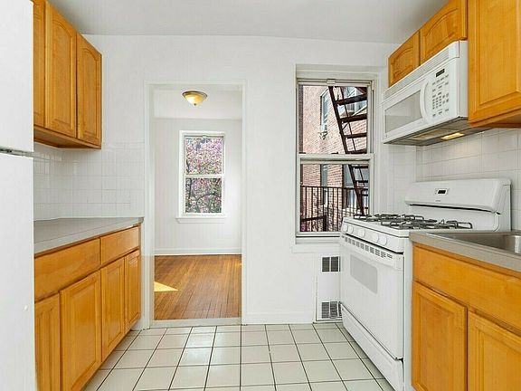 2nd image of 67-10 108th St #2A