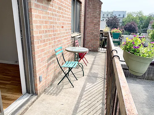 Rented by Garfield Realty  | media 35