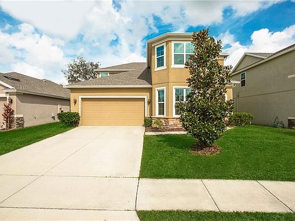 2nd image of 15619 Carina Dr