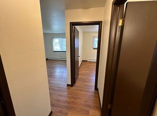 2910 Bolivar Apts, Saint Francis, WI 53235