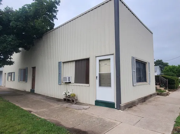 106 S Bridge St, Aroma Park, IL 60910