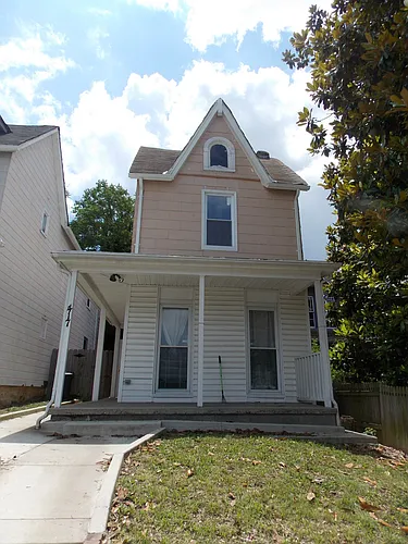 417 E 31st St Photo 1