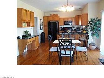 2nd image of 621 Eaton Dr