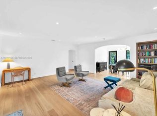 920 W 47th Ct, Miami Beach, FL 33140