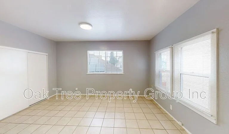 2308 Foothill Blvd #16 — Photo 9