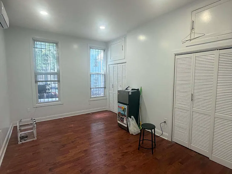 21 Ditmars St #1 — Photo 1