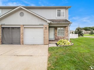 23353 Bunte Ct, Trenton, MI 48183