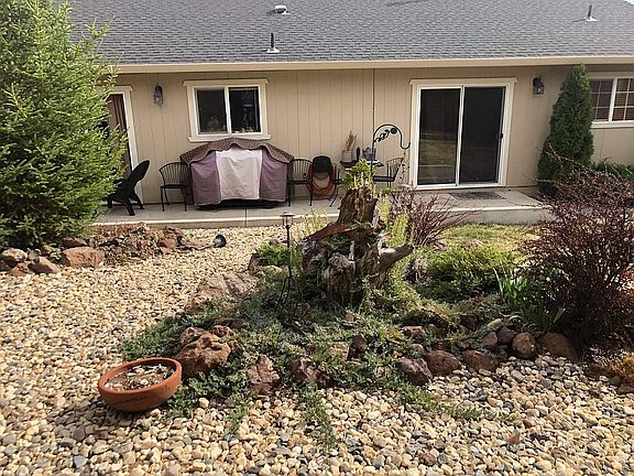 2nd image of 935 Cameron Way