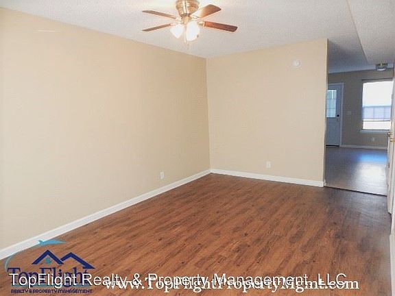 4th image of 123 Ballygar St APT 2