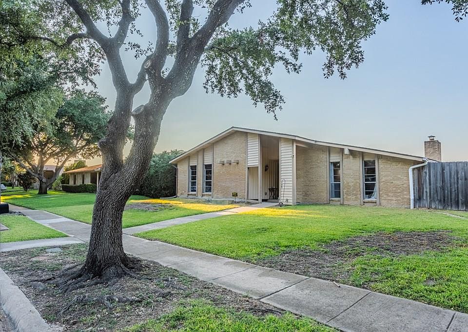 1st image of 1913 Castille Dr