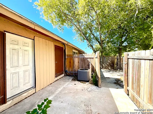 7237 Glen Bay — Photo 30