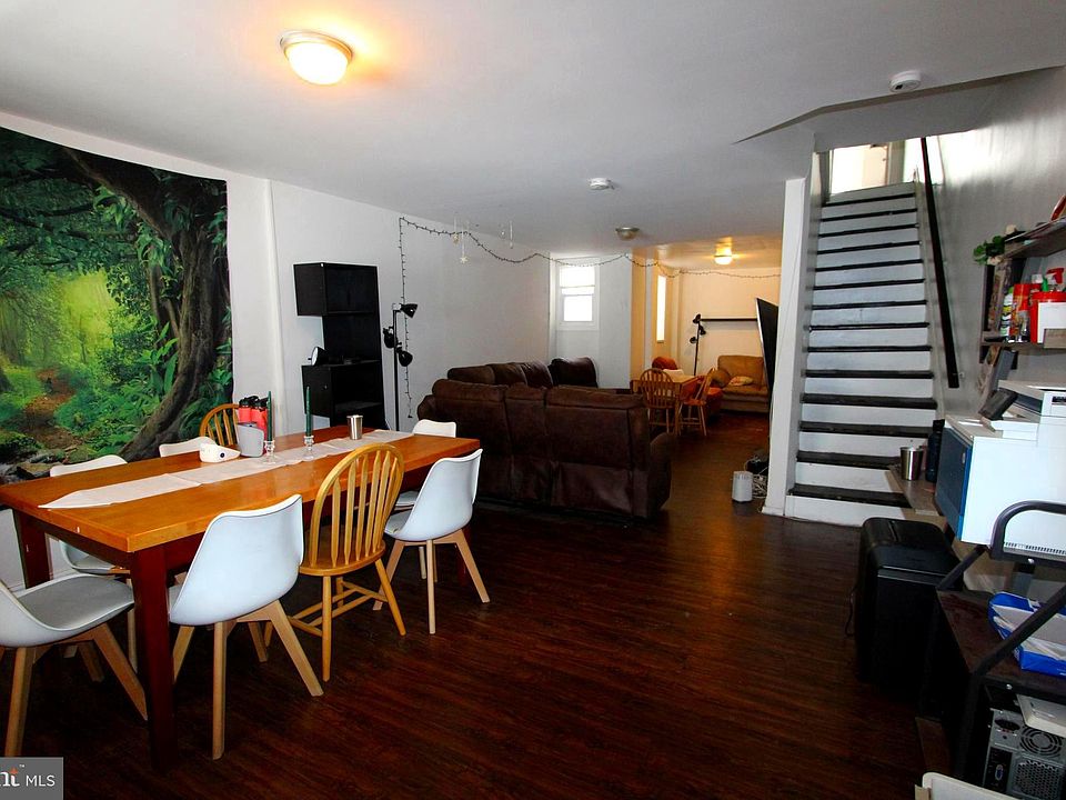 2nd image of 3855 Fairmount Ave