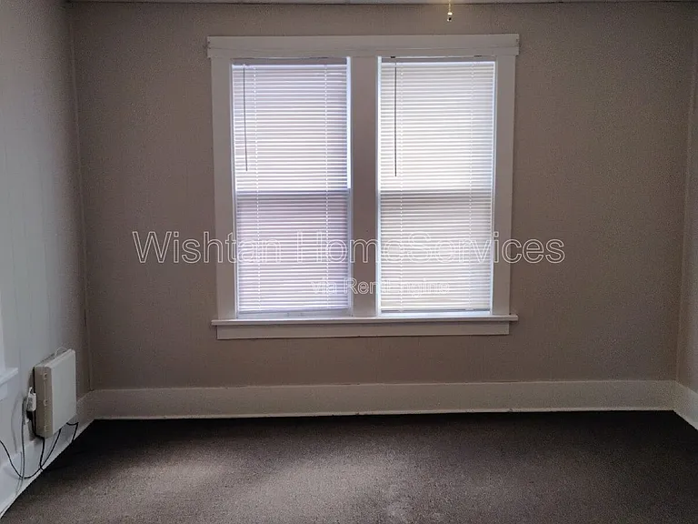 209 Chandler Blvd #A — Photo 7