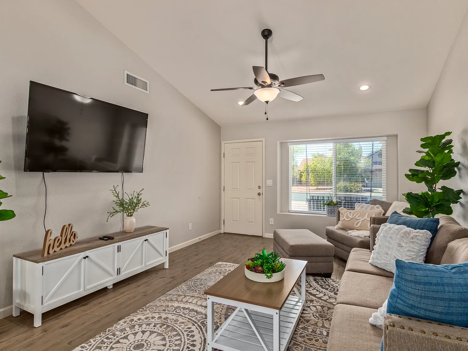4 bed, $7,000 — Photo 4