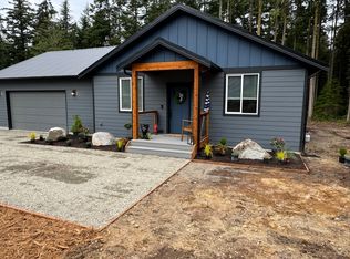 497A W Ocean View Dr, Oak Harbor, WA 98277