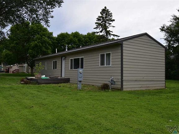 3rd image of 300 N Feyder Ave