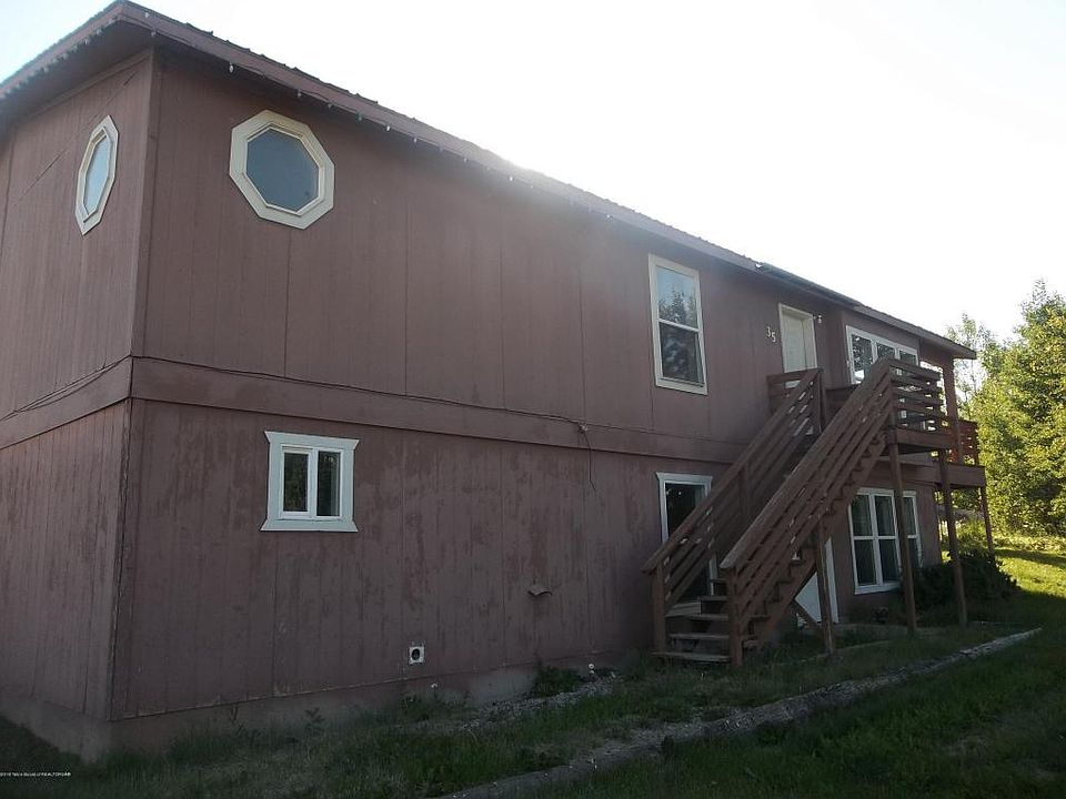 1st image of 35 Hill View Dr