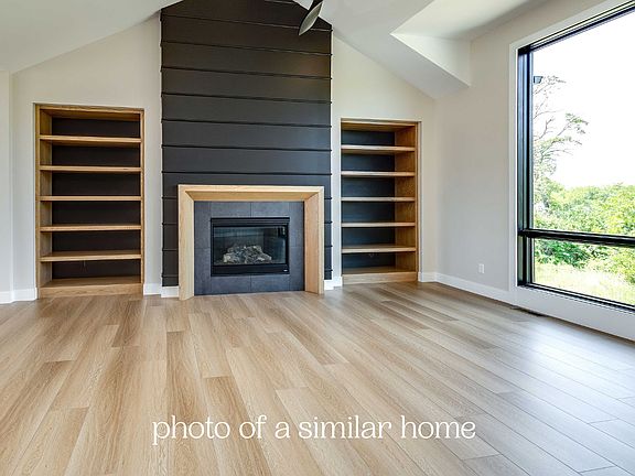 4th image of 7131 Black Oak Dr