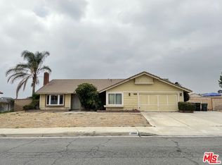 2868 N Apple Ave, Rialto, CA 92377