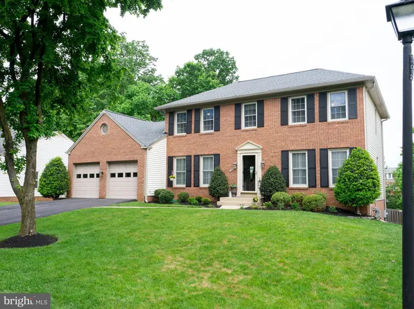 14725 Pommel Dr, Rockville, MD 20850