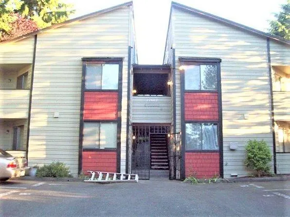12607 NE 119th St Unit All, Kirkland, WA 98034