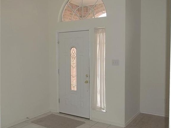 2nd image of 4209 Stone Hollow Way