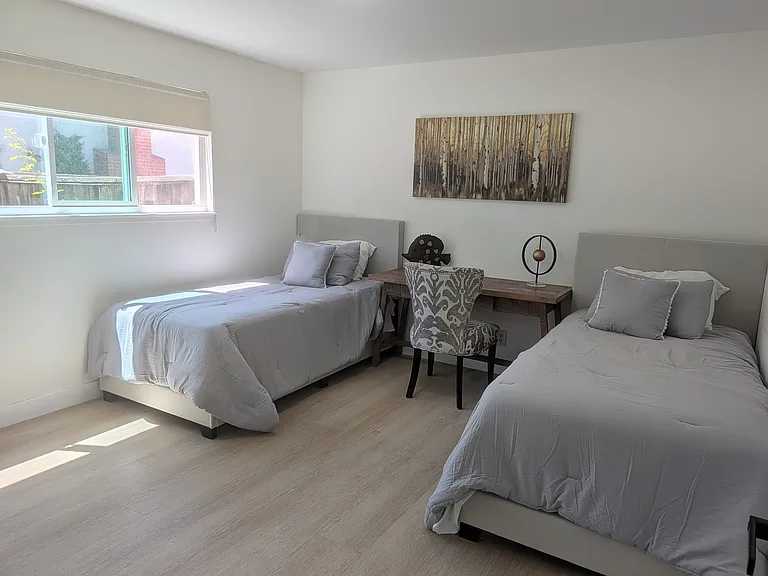 22434 Salem Ave #B — Photo 28