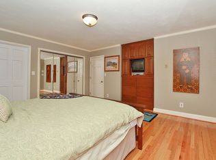 216 Cathedral Oaks Ln, Wirtz, VA 24184