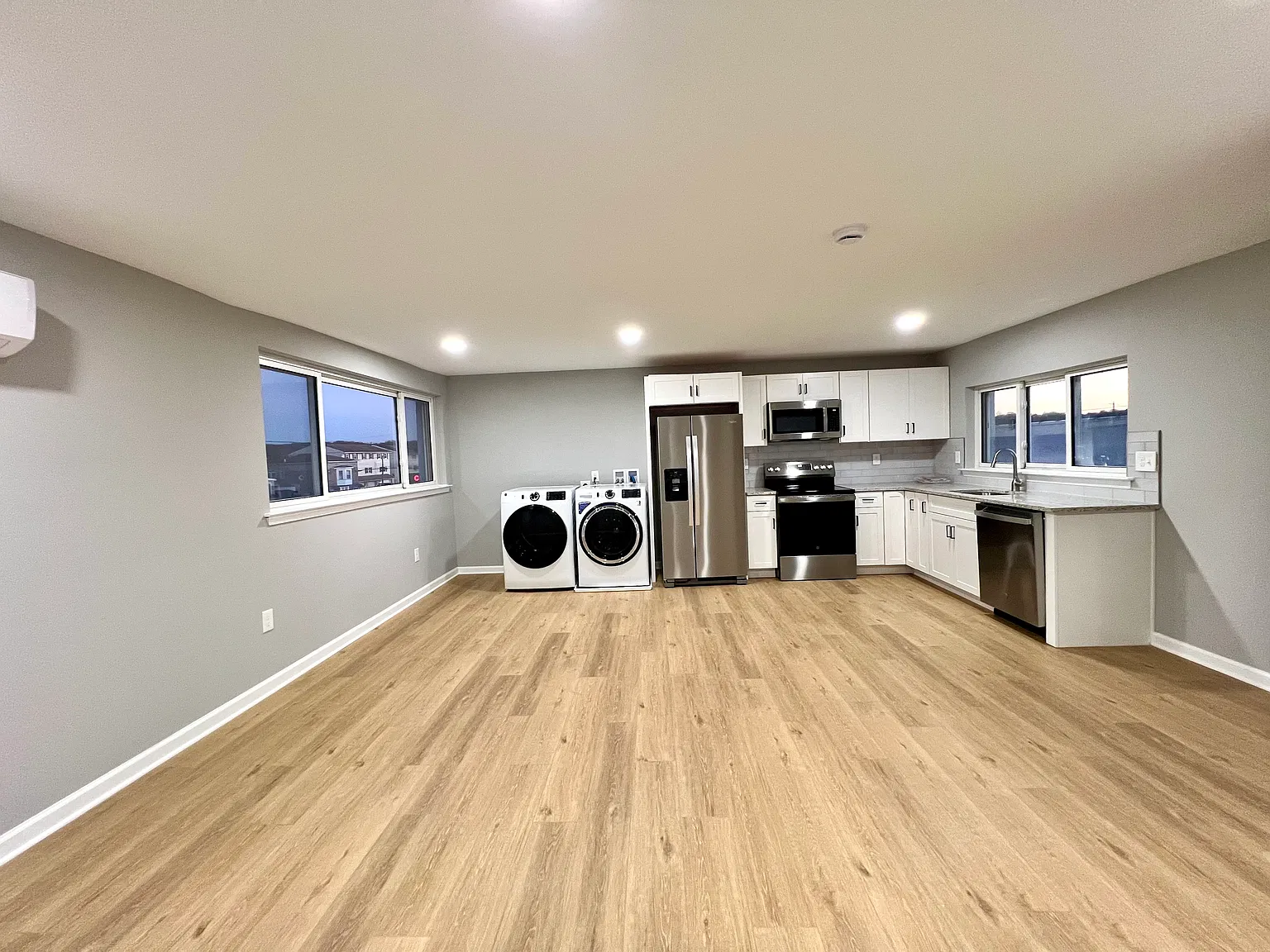 1 bed, $1,375 — Photo 2