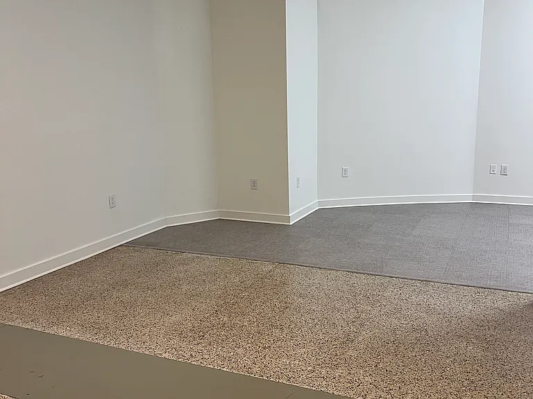 Pulaski Lofts — Photo 33