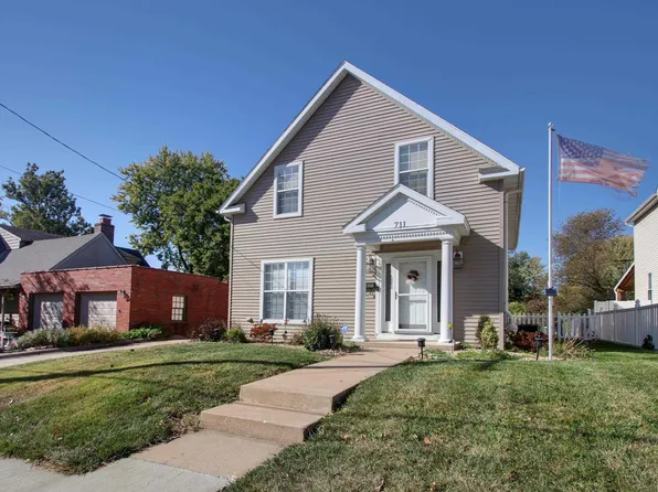 711 N 22nd St, Quincy, IL 62301