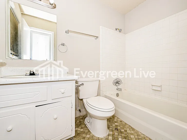 4844 Zinzendorf Dr — Photo 8