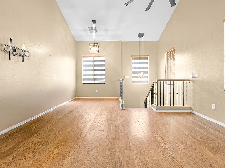 751 N Port Dr — Photo 16