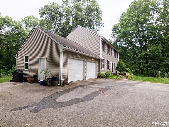 2nd image of 17 Tripp Hollow Road