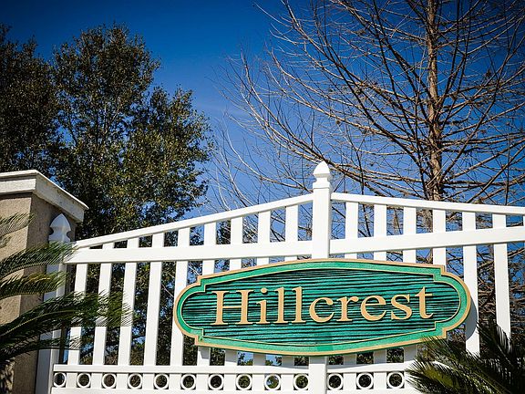 Hillcrest/close 2 everything