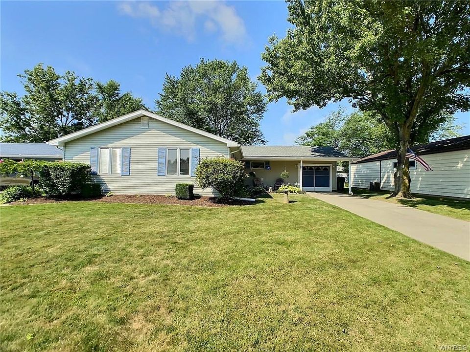 1st image of 120 Cornell Dr