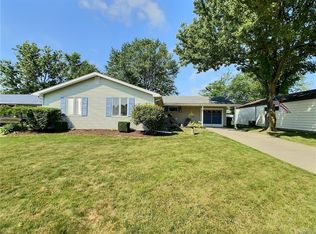 120 Cornell Dr, Depew, NY 14043