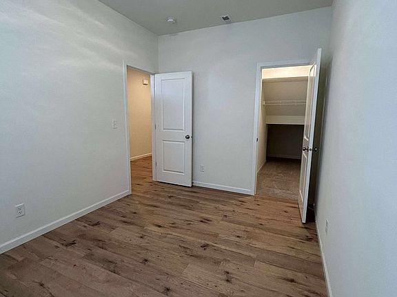 5th image of 6654 Percy Ln SE