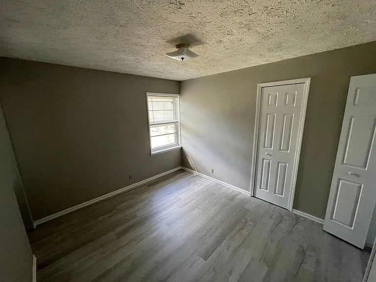 1001 N Tillotson Ave — Photo 8