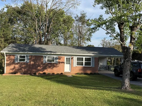 321 Sheldon St, Hudson, NC 28638