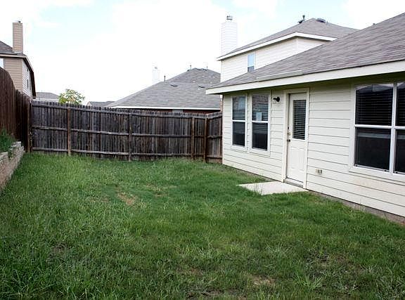 3rd image of 12105 Thicket Bend Dr