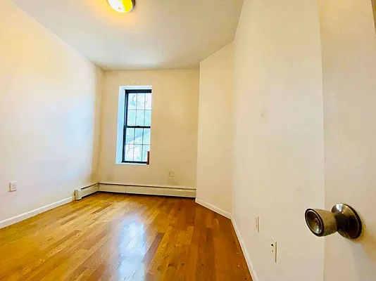 Rented by Blue Egg Realty Corp | media 13