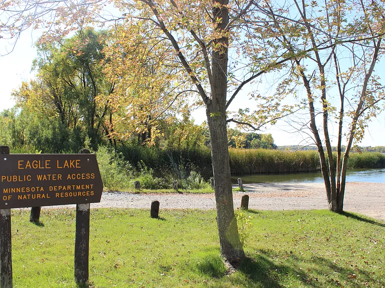 Boat access to Eagle Lake