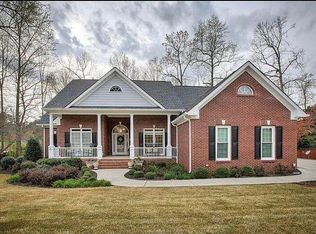 1115 Lake Breeze Way, Cumming, GA 30041