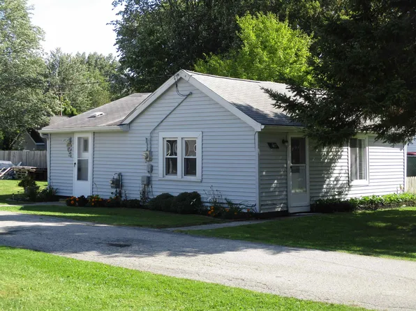 3411 Cramer Rd, Bay City, MI 48706