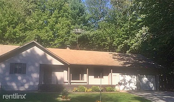 8248 Tanglewood Trl photo 1