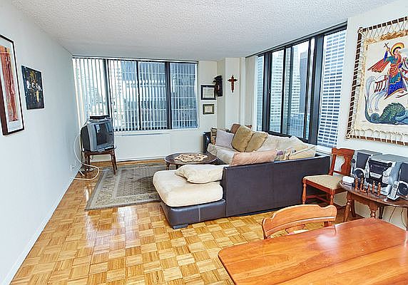 3rd image of 445 5th Ave APT 22A